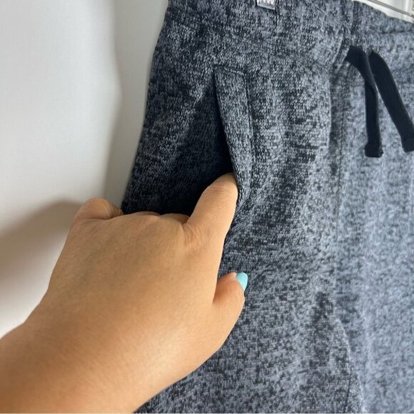 🩷 Roots, Kids Sweater Fleece Slim Sweatpants. Color: Black Pepper. Size: 10. NWT - Picture 12 of 13